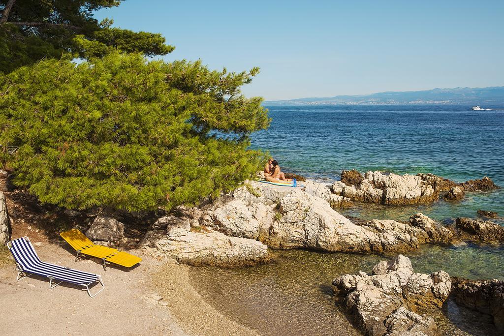 Spa & Wellness Hotel Pinia Malinska Εξωτερικό φωτογραφία