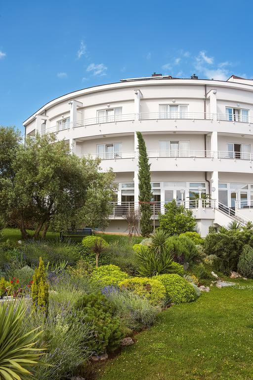 Spa & Wellness Hotel Pinia Malinska Εξωτερικό φωτογραφία