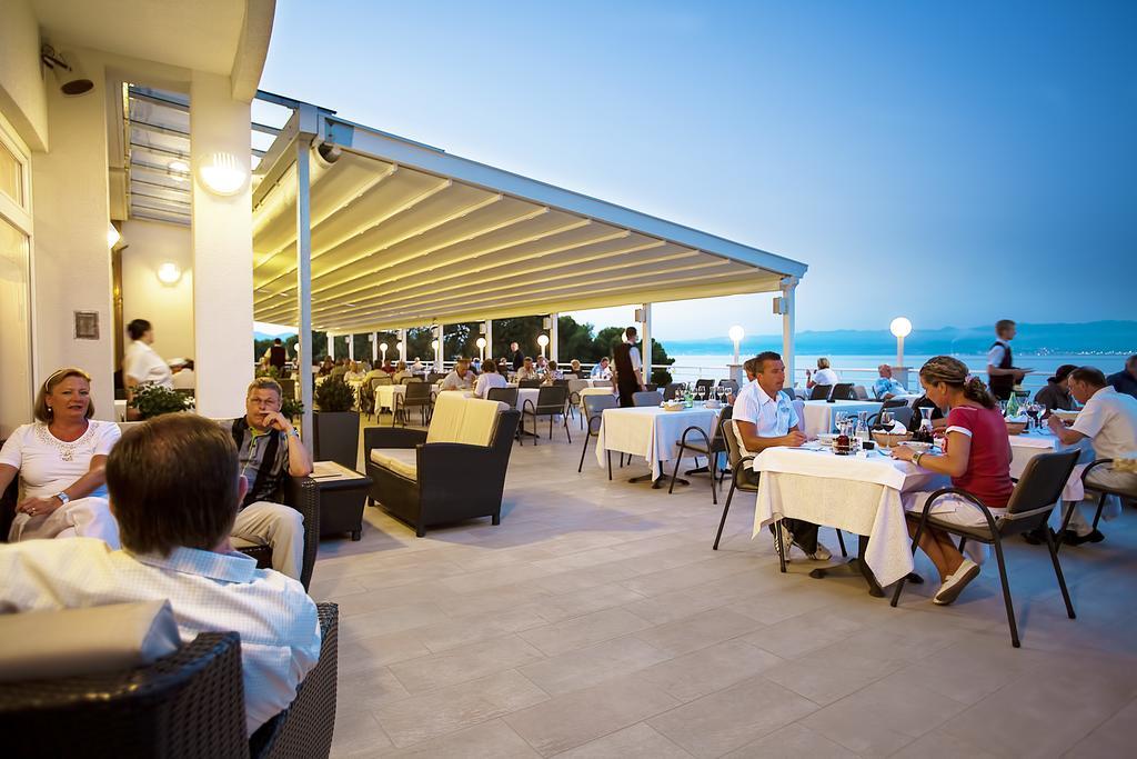 Spa & Wellness Hotel Pinia Malinska Εξωτερικό φωτογραφία